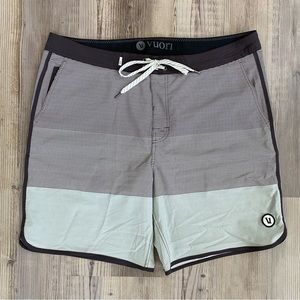 Vuori Cruise Board Shorts brown green stripes ombre size 36, EUC